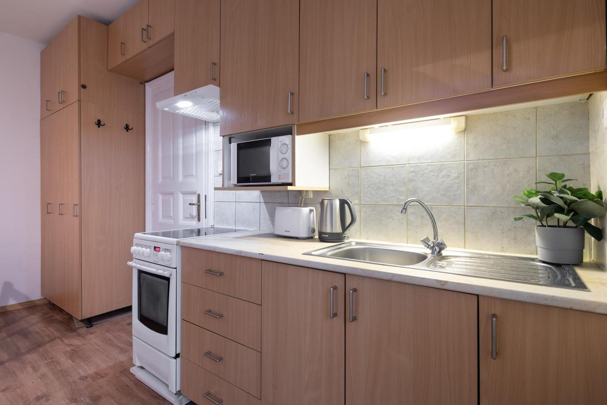Chic Urban Retreat Bacso *